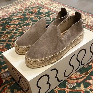 Casual Suede Slip-On Loafers - Taupe